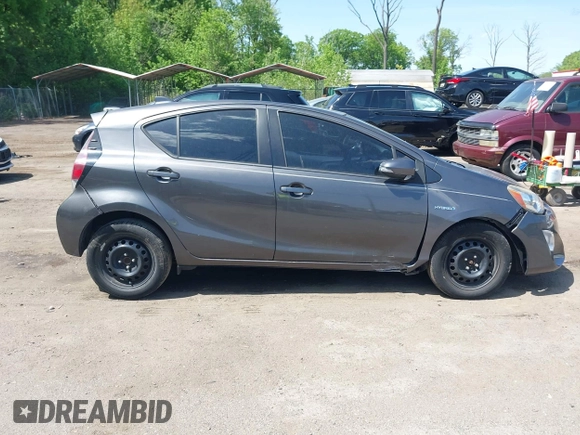 2015 Toyota Prius One z VIN JTDKDTB35F1107411, wystawiony jako IAAI lot #42159414 z przebiegiem 122 258 mil mil oraz . Historia ofert i sprzedaży dostępna na DreamBid. Obrazek 13.