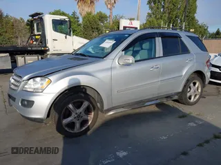 2008 Mercedes-Benz M 350 with VIN 4JGBB86E18A307571, listed as a IAAI auction lot 42692533 with 162,921 mi miles and . Bid and sale history available at DreamBid. Image 2.