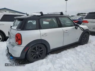 2013 MINI Countryman S ALL4 z VIN WMWZC5C58DWM15375, wystawiony jako Copart lot #44399835 z przebiegiem 121 785 mil mil oraz Tytuł czysty. Historia ofert i sprzedaży dostępna na DreamBid. Obrazek 3.