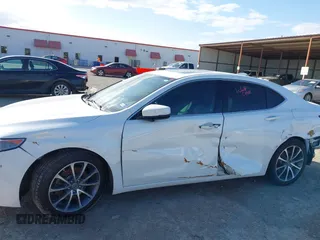 2015 Acura TLX V6 Tech with VIN 19UUB2F51FA000846, listed as a IAAI auction lot 41713165 with 1 mi miles. Bid and sale history available at carsss.com. Image 6.