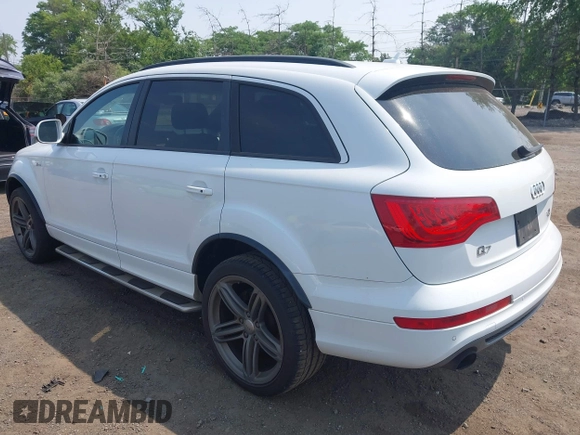 2014 Audi Q7 S line Prestige z VIN WA1DGAFE9ED004340, wystawiony jako IAAI lot #42426639 z przebiegiem 128 793 mil mil oraz . Historia ofert i sprzedaży dostępna na DreamBid. Obrazek 3.
