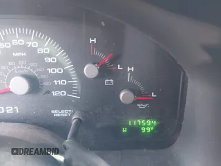 2004 Ford Expedition XLS z VIN 1FMRU13W64LA49642, wystawiony jako IAAI lot #42236070 z przebiegiem Nie podano mil oraz . Historia ofert i sprzedaży dostępna na DreamBid. Obrazek 7.