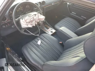 1988 Mercedes-Benz 560 SL with VIN WDBBA48D7JA082792, listed as a Copart auction lot 86698654 with 81,335 mi miles and Salvage Title. Bid and sale history available at DreamBid. Image 8.