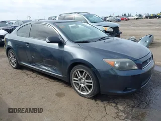 2006 Scion tC z VIN JTKDE167160118539, wystawiony jako IAAI lot #41847400 z przebiegiem 169 122 mil mil oraz . Historia ofert i sprzedaży dostępna na DreamBid. Obrazek 1.