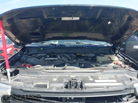 2018 Ford Super Duty F-250 SRW XL with VIN 1FT7W2BTXJEB99241, listed as a IAAI auction lot 41761108 with 215,843 mi miles. Bid and sale history available at carsss.com. Image 10.