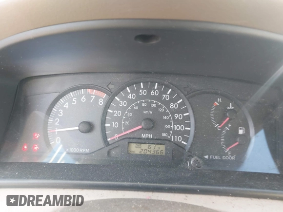 2008 Toyota Corolla CE with VIN 1NXBR32E78Z989732, listed as a IAAI auction lot 40940274 with 204,366 mi miles and . Bid and sale history available at DreamBid. Image 7.