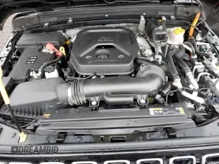 2024 Jeep Wrangler Sahara с VIN 1C4RJXP60RW257385, выставлен на аукционе Copart как лот 52192275 с пробегом 20 899 миль миль и Списание • Salvage title. История ставок и продаж доступна на DreamBid. Изображение 11.
