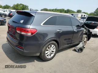 2018 Kia Sorento LX with VIN 5XYPGDA32JG388340, listed as a Copart auction lot 67332984 with 127,293 mi miles and Salvage Title. Bid and sale history available at carsss.com. Image 3.