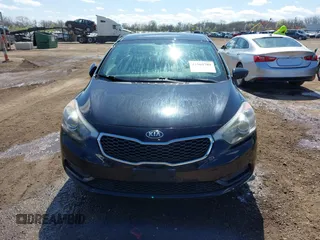 2015 Kia Forte LX with VIN KNAFK4A62F5292421, listed as a IAAI auction lot 41964789 with 32,001 mi miles. Bid and sale history available at carsss.com. Image 13.
