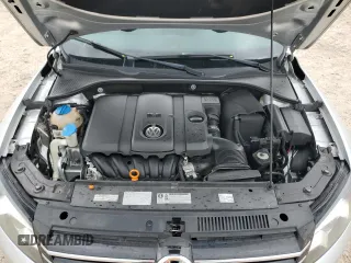2013 Volkswagen Passat SE z VIN 1VWBH7A37DC083799, wystawiony jako Copart lot #55796875 z przebiegiem 111 747 mil mil oraz Szkoda całkowita • Salvage title. Historia ofert i sprzedaży dostępna na DreamBid. Obrazek 12.