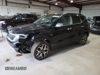 2021 Kia Seltos S with VIN KNDEUCA21M7077310, listed as a Copart auction lot 65678854 with 47,153 mi miles and Salvage Title. Bid and sale history available at carsss.com. Image 1.