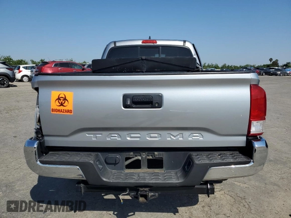 2016 Toyota Tacoma SR z VIN 5TFRX5GN2GX052555, wystawiony jako Copart lot #55353025 z przebiegiem 134 974 mil mil oraz Szkoda całkowita • Salvage title. Historia ofert i sprzedaży dostępna na DreamBid. Obrazek 6.