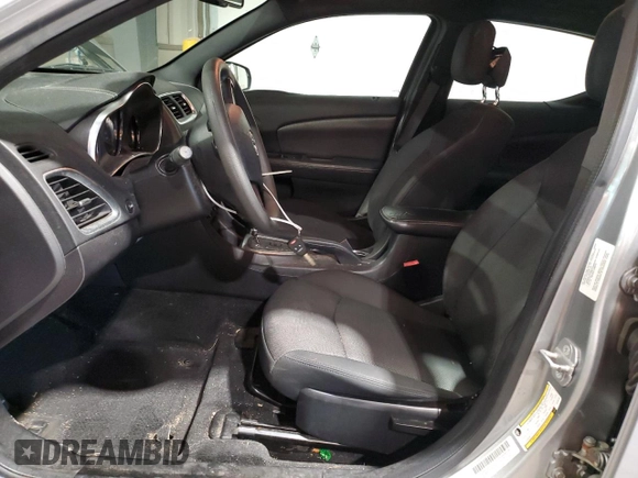 2014 Dodge Avenger SE z VIN 1C3CDZAB3EN160734, wystawiony jako Copart lot #58937135 z przebiegiem 115 311 mil mil oraz Tytuł czysty. Historia ofert i sprzedaży dostępna na DreamBid. Obrazek 7.