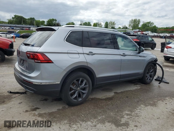 2022 Volkswagen Tiguan SE with VIN 3VV3B7AX0NM048051, listed as a Copart auction lot 55307995 with 36,849 mi miles and Salvage title. Bid and sale history available at DreamBid. Image 3.