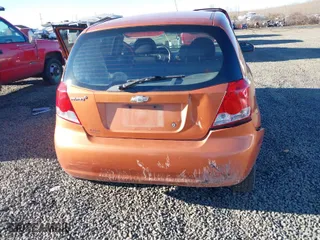 2008 Chevrolet Aveo LS with VIN KL1TD66678B089931, listed as a IAAI auction lot 41562783 with 184,225 mi miles. Bid and sale history available at carsss.com. Image 6.
