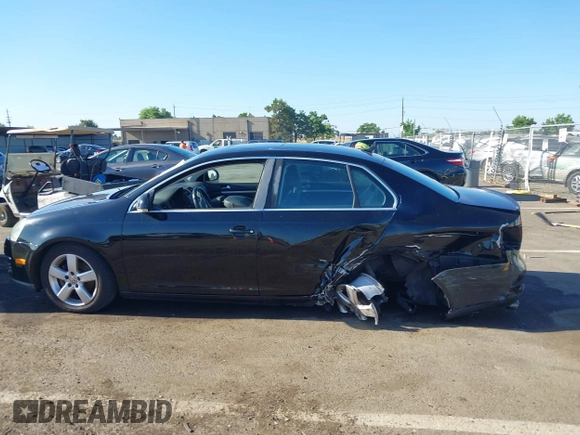 2008 Volkswagen Jetta SE with VIN 3VWRZ71KX8M082752, listed as a IAAI auction lot 42529588 with 167,568 mi miles and . Bid and sale history available at DreamBid. Image 15.