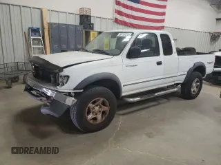 2001 Toyota Tacoma PreRunner with VIN 5TESM92N61Z864384, listed as a Copart auction lot 49744535 with 291,646 mi miles and Clean title. Bid and sale history available at DreamBid. Image 1.