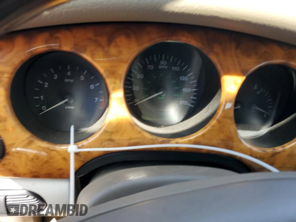 2003 Jaguar XJ 8 z VIN SAJDA14C23LF59484, wystawiony jako Copart lot #50304475 z przebiegiem Nie podano mil oraz Czysty tytuł • Clean title. Historia ofert i sprzedaży dostępna na DreamBid. Obrazek 9.