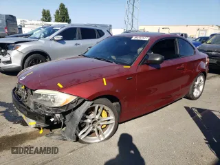 2012 BMW 1 Series 135i с VIN WBAUC9C53CVM13054, выставлен на аукционе Copart как лот 69292534 с пробегом 87 364 миль миль и Списание • Salvage title. История ставок и продаж доступна на DreamBid. Изображение 1.