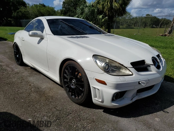 2006 Mercedes-Benz SLK-Class 5.5L AMG with VIN WDBWK73F56F127117, listed as a Copart auction lot 75090334 with 0 mi miles and Salvage Title. Bid and sale history available at carsss.com. Image 4.