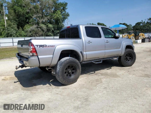 2015 Toyota Tacoma z VIN 5TFLU4EN5FX135486, wystawiony jako Copart lot #58320245 z przebiegiem 95 424 mil mil oraz Szkoda całkowita • Salvage title. Historia ofert i sprzedaży dostępna na DreamBid. Obrazek 3.