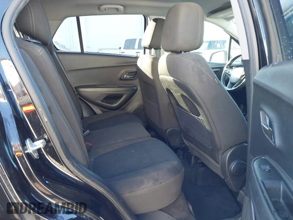 2021 Chevrolet Trax LS with VIN KL7CJKSB5MB337520, listed as a IAAI auction lot 41554924 with 139,501 mi miles. Bid and sale history available at carsss.com. Image 8.