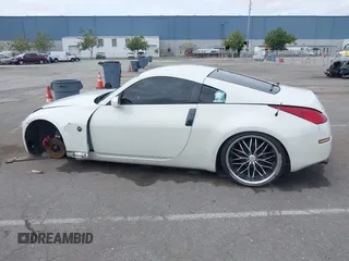 2003 Nissan 350Z Touring with VIN JN1AZ34EX3T008484, listed as a IAAI auction lot 41979820 with 190,222 mi miles. Bid and sale history available at carsss.com. Image 15.