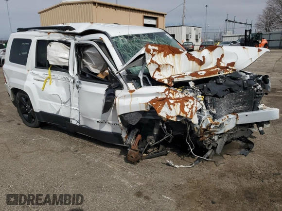 2015 Jeep Patriot Altitude Edition with VIN 1C4NJPBA7FD192164, listed as a Copart auction lot 47344945 with 0 mi miles and Salvage Title. Bid and sale history available at carsss.com. Image 4.