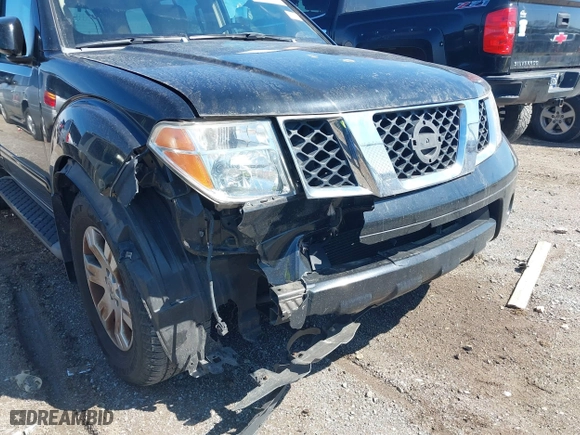 2005 Nissan Pathfinder LE with VIN 5N1AR18W95C733951, listed as a IAAI auction lot 41847161 with 225,716 mi miles. Bid and sale history available at carsss.com. Image 6.
