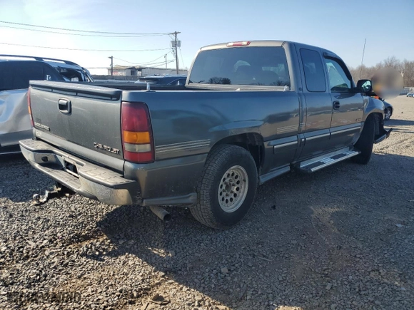 2002 Chevrolet Silverado 1500 LS with VIN 2GCEK19T221238930, listed as a Copart auction lot 48571875 with 181,809 mi miles and Salvage Title. Bid and sale history available at carsss.com. Image 3.