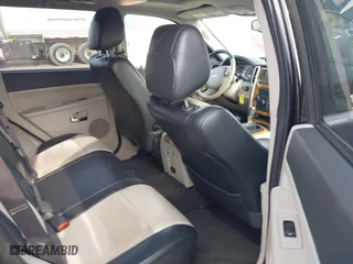 2009 Jeep Grand Cherokee Limited with VIN 1J8HR58P69C525608, listed as a IAAI auction lot 40745815 with 250,157 mi miles. Bid and sale history available at carsss.com. Image 8.
