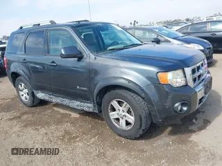 2009 Ford Escape Hybrid с VIN 1FMCU49349KC03640, выставлен на аукционе IAAI как лот 42853646 с пробегом 263 713 миль миль и . История ставок и продаж доступна на DreamBid. Изображение 1.
