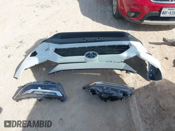 2024 Toyota RAV4 XLE Premium с VIN 2T3C1RFV3RW360051, выставлен на аукционе IAAI как лот 42261611 с пробегом 5 907 миль миль и . История ставок и продаж доступна на DreamBid. Изображение 12.