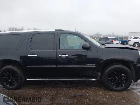 2014 GMC Yukon XL Denali with VIN 1GKS2MEF2ER219511, listed as a IAAI auction lot 41101470 with 187,326 mi miles. Bid and sale history available at carsss.com. Image 13.