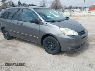 2005 Toyota Sienna CE with VIN 5TDZA23C35S308645, listed as a IAAI auction lot 42018335 with 228,214 mi miles. Bid and sale history available at carsss.com. Image 1.