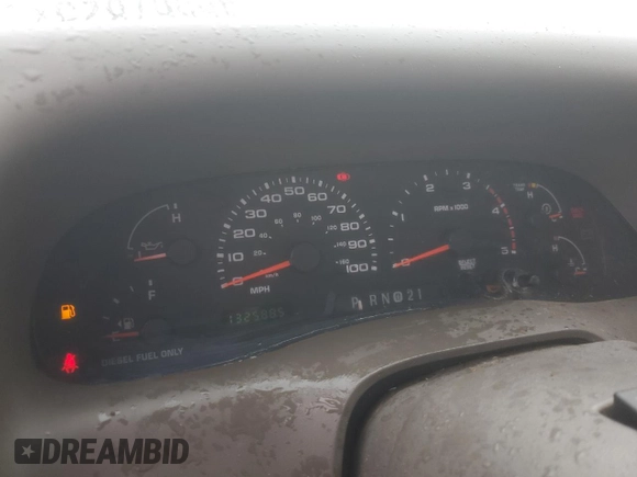 2002 Ford F-250 XL z VIN 1FTNX21F72EA92441, wystawiony jako Copart lot #46567825 z przebiegiem 132 588 mil mil oraz Szkoda całkowita • Salvage title. Historia ofert i sprzedaży dostępna na DreamBid. Obrazek 9.