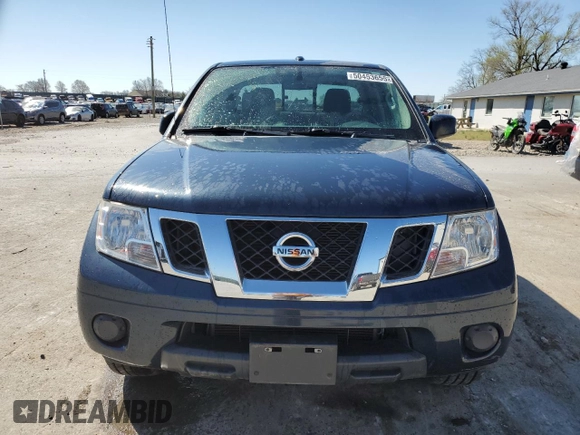 2017 Nissan Frontier Pro-4X z VIN 1N6DD0EV7HN723656, wystawiony jako Copart lot #50453655 z przebiegiem 32 165 mil mil oraz Szkoda całkowita • Salvage title. Historia ofert i sprzedaży dostępna na DreamBid. Obrazek 5.