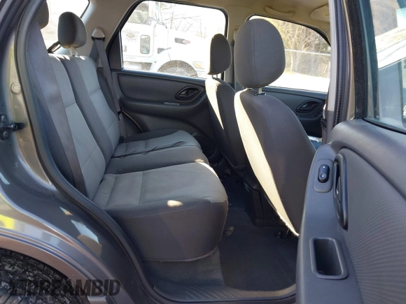 2003 Ford Escape XLS Popular with VIN 1FMYU02103KE02490, listed as a IAAI auction lot 41326202 with 190,280 mi miles and . Bid and sale history available at DreamBid. Image 8.