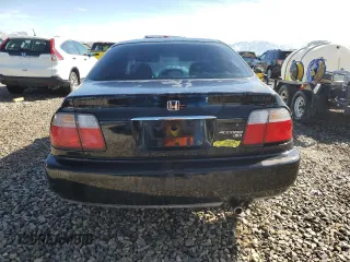 1996 Honda Accord LX with VIN 1HGCD5633TA261154, listed as a Copart auction lot 46346655 with 262,090 mi miles and Salvage Title. Bid and sale history available at DreamBid. Image 6.