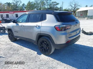 2023 Jeep Compass Latitude with VIN 3C4NJDBN8PT507373, listed as a IAAI auction lot 41669270 with 32,045 mi miles and . Bid and sale history available at DreamBid. Image 3.