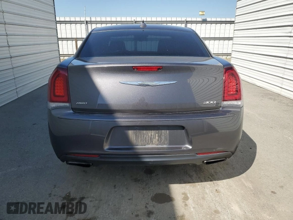 2018 Chrysler 300 with VIN 2C3CCAGG5JH267858, listed as a Copart auction lot 50041455 with 185,052 mi miles and Clean Title. Bid and sale history available at carsss.com. Image 6.