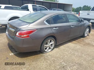 2013 Nissan Altima SL with VIN 1N4AL3AP5DC107080, listed as a IAAI auction lot 42583791 with 295,405 mi miles and . Bid and sale history available at DreamBid. Image 4.