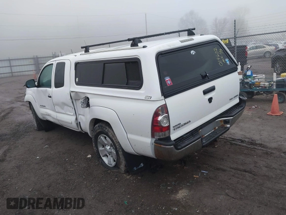 2011 Toyota Tacoma with VIN 5TFUU4EN8BX019682, listed as a IAAI auction lot 41187802 with 114,491 mi miles. Bid and sale history available at carsss.com. Image 3.