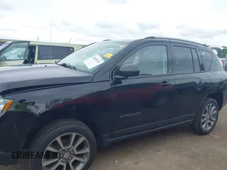 2017 Jeep Compass Sport SE z VIN 1C4NJDBB0HD101620, wystawiony jako IAAI lot #42253519 z przebiegiem 114 913 mil mil oraz . Historia ofert i sprzedaży dostępna na DreamBid. Obrazek 14.