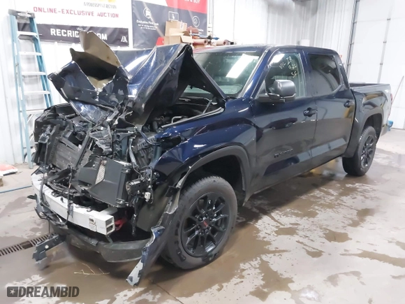 2024 Toyota Tundra 4WD SR5 with VIN 5TFLA5DB7RX176664, listed as a IAAI auction lot 40418278 with 12,105 mi miles. Bid and sale history available at carsss.com. Image 18.