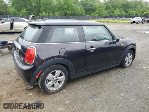 2014 MINI Hardtop with VIN WMWXM5C57ET932920, listed as a Copart auction lot 55810575 with 73,151 mi miles and Salvage title. Bid and sale history available at DreamBid. Image 3.