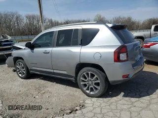 2016 Jeep Compass Sport SE z VIN 1C4NJCBA4GD711214, wystawiony jako Copart lot #49621615 z przebiegiem 105 498 mil mil oraz Szkoda całkowita • Salvage title. Historia ofert i sprzedaży dostępna na DreamBid. Obrazek 2.