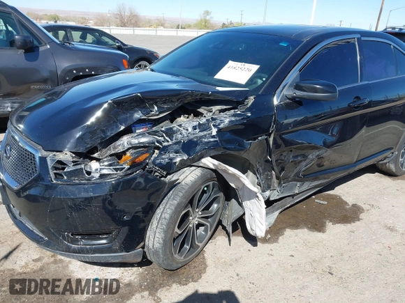 2016 Ford Taurus SHO z VIN 1FAHP2KTXGG153963, wystawiony jako IAAI lot #41825220 z przebiegiem Nie podano mil oraz . Historia ofert i sprzedaży dostępna na DreamBid. Obrazek 6.