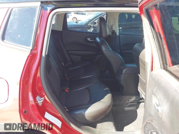2020 Jeep Compass Trailhawk z VIN 3C4NJDDB5LT162915, wystawiony jako IAAI lot #41654603 z przebiegiem 89 316 mil mil oraz . Historia ofert i sprzedaży dostępna na DreamBid. Obrazek 8.