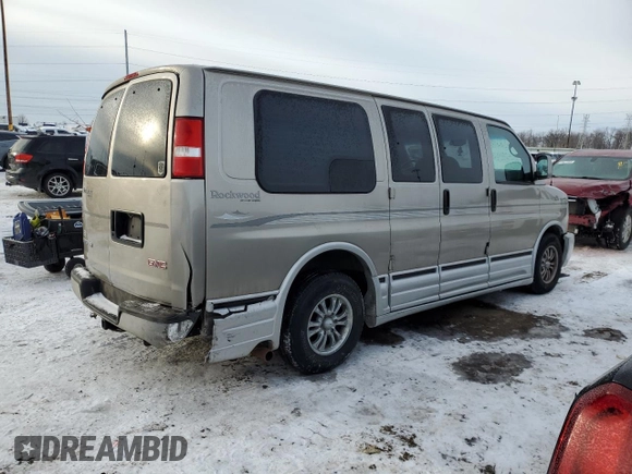 2004 GMC Savana Cargo Van YF7 Upfitter with VIN 1GDFG15T341134365, listed as a Copart auction lot 45971155 with 117,966 mi miles and Salvage Title. Bid and sale history available at carsss.com. Image 3.